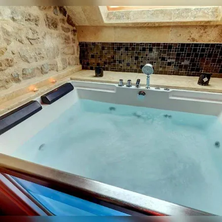 Sous Mon Toit - Sauna & Jacuzzi Appartamento Digione