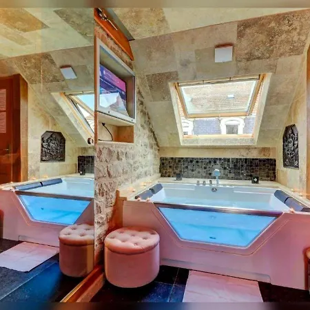Sous Mon Toit - Sauna & Jacuzzi Appartamento