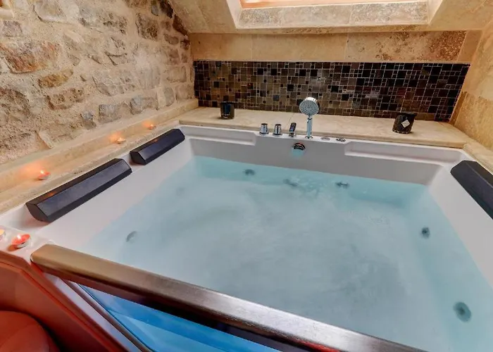 Sous Mon Toit - Sauna & Jacuzzi Lägenhet Dijon